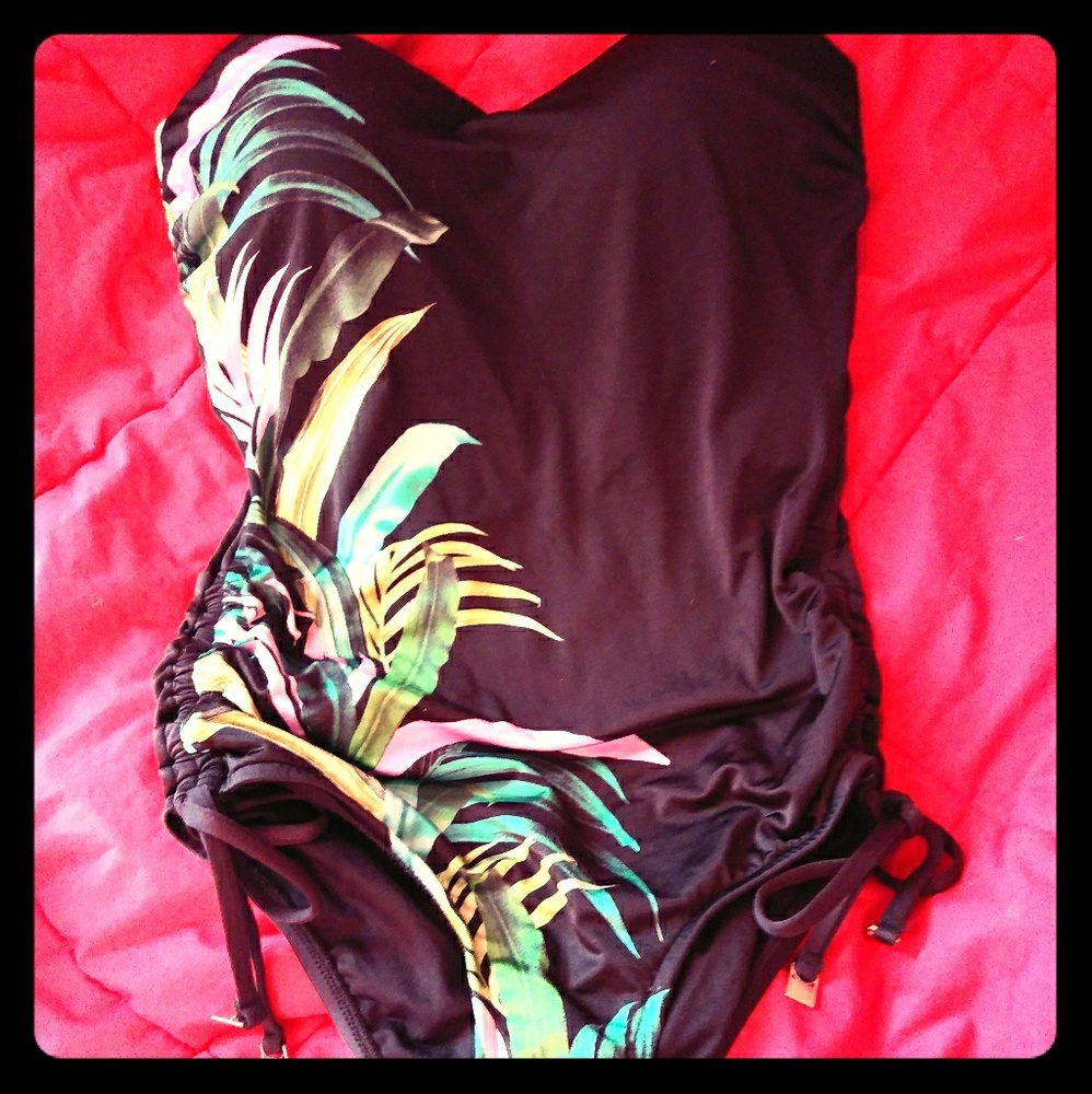 Seafolly black one piece bathing suit size 6
